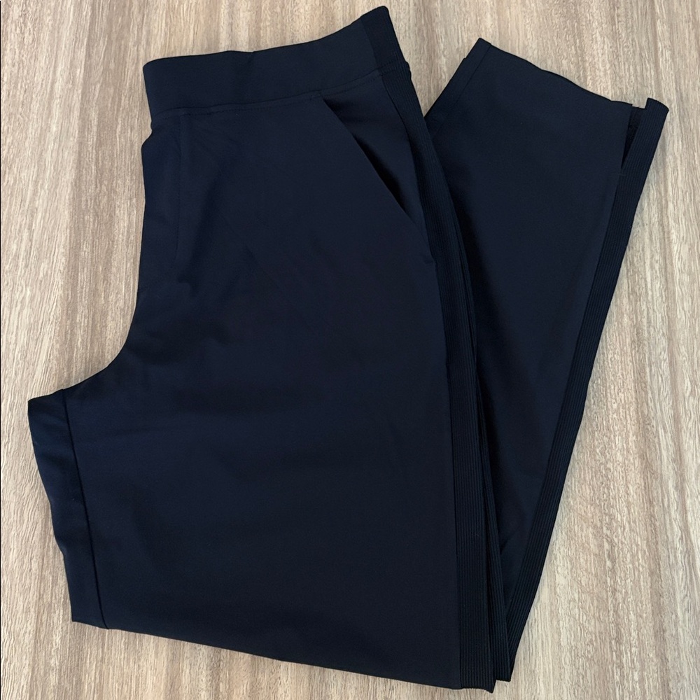 Athleta Brooklyn Ankle Pant in Navy Blue Women’s Size 10 - Picture 2 of 8